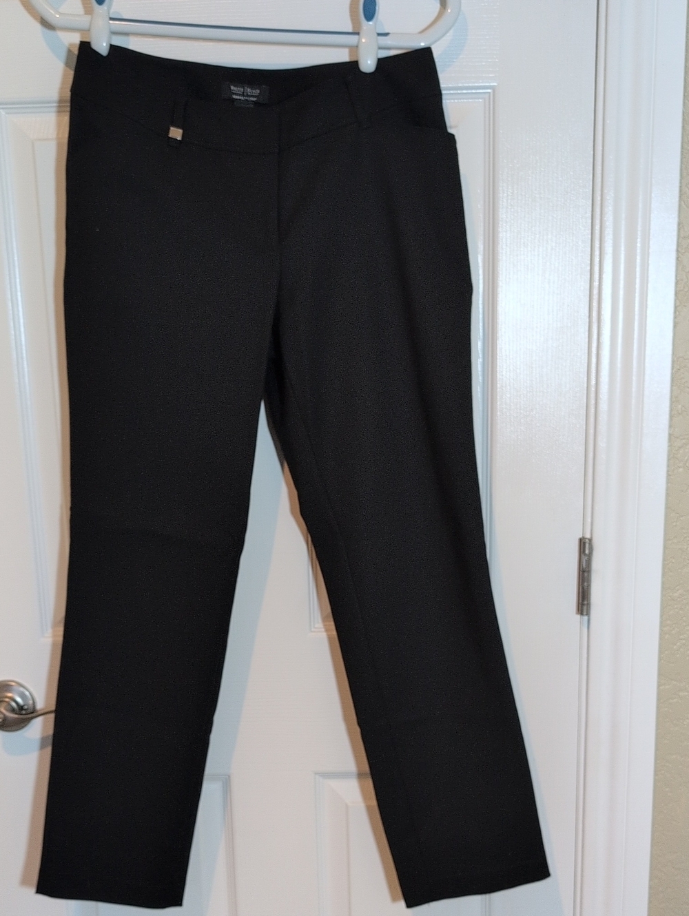 White House Black Market Black Straight-Leg Cropped Trousers